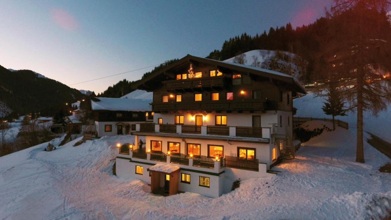 Gaestehaus Standardhaus Saalbach-Hinterglemm Esterno foto