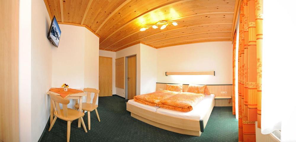 Gaestehaus Standardhaus Saalbach-Hinterglemm Esterno foto