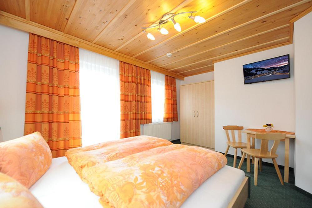 Gaestehaus Standardhaus Saalbach-Hinterglemm Esterno foto